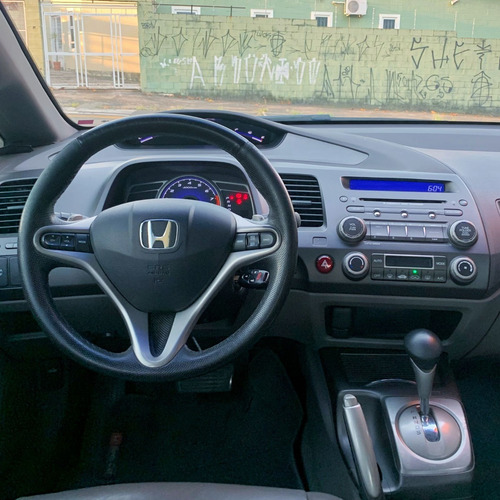 Imagem 6 de 13 de Honda Civic 1.8 Lxs Aut Câmbio Borboleta