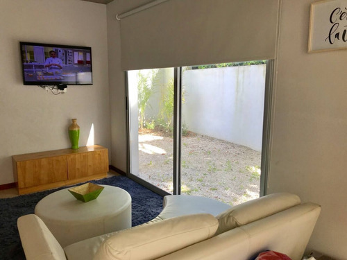 Imagen 10 de 14 de Duplex En Pinamar Con Parrilla - Cochera Y Guarda Cuatri - Alquiler Temporal
