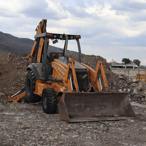 Retroexcavadora Case 580 N 2014
