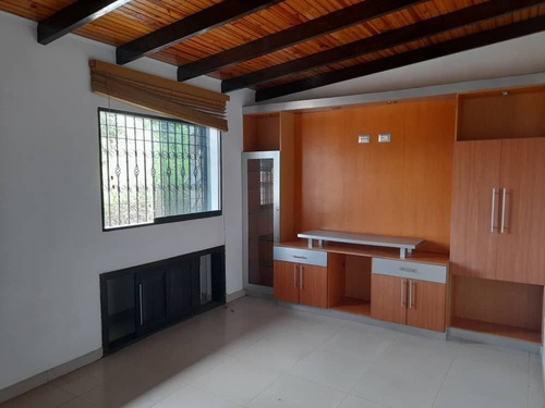 Imagen 3 de 12 de Casa En Venta En Urb Monte Claro