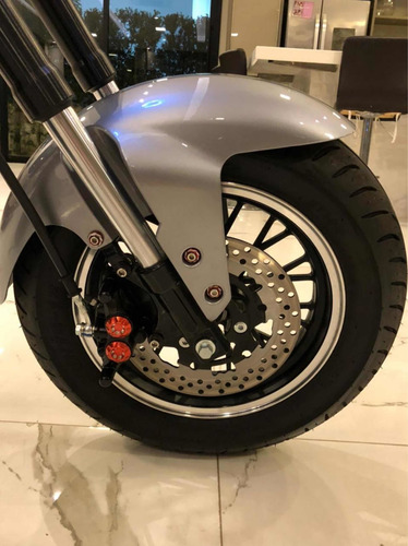 Imagem 4 de 10 de Moto Elétrica
