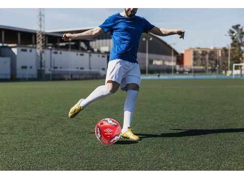 Pelota Futbol Oficial Umbro New Neo Swerve Juega Con Estilo