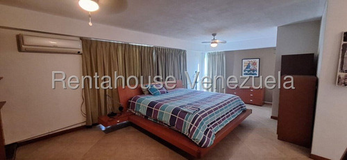 Jg Cod Flex 25-11945 Se Alquila Bello Y Actualizado Apartamento En Colinas De Bello Monte Negociable