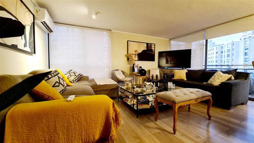 Departamento En Venta De 2 Dorm. En Las Condes