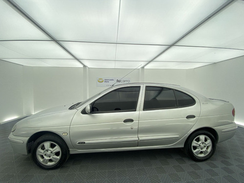 Imagen 6 de 25 de Renault Megane