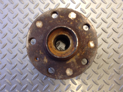 Maza De Rueda Delantera Vw Bora 2.5 Lts Mod 05-10 Orig C/u