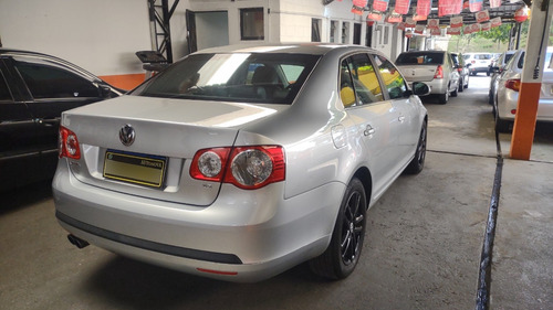 Volkswagen Jetta 2.5 4p