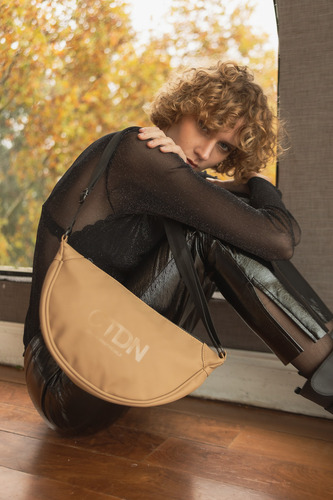 Bolso Morral De Mujer Citadina Regulable Ctdn By Citadina Berenice Vison Lisa Níquel Negro