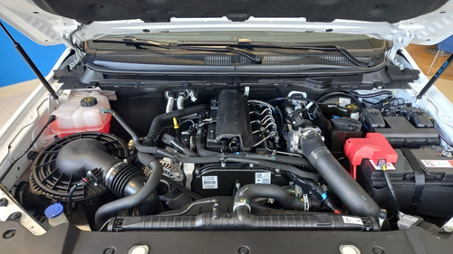 Imagen 9 de 16 de Ford Ranger Xlt 3.2 At (financia $4.000.000 Con Tasa 19.90%)