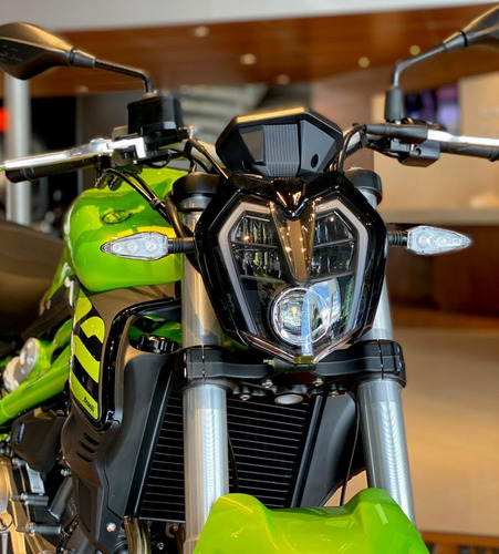 Imagen 2 de 17 de Benelli 302s