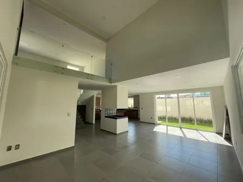Casa En Venta En Gran Quinta Por La Uvm