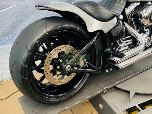 Harley Davidson Fxsb Breakout Custom-prata -2015- 22.222 Km