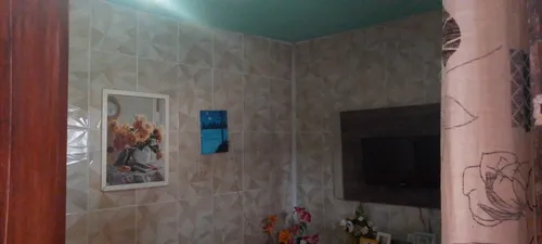 Casa 3 Quartos Garagem Toda No Piso Rua Principal Local Tran