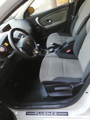 Imagen 9 de 11 de Renault Fluence 2016 2.0 Ph2 Privilege143cv G.n.c
