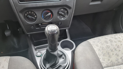Imagem 9 de 10 de Ford Fiesta Fiesta Se 1.0 8v Flex 5p Flex Manual