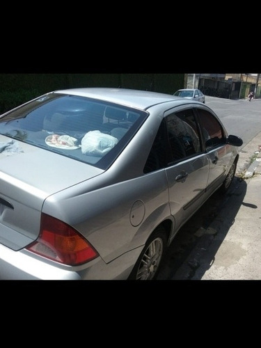 Imagem 2 de 7 de Ford Focus 2003 2.0 Ghia 5p 126 Hp