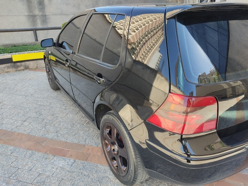 Imagem 4 de 15 de Volkswagen Golf 2003 2.0 Comfortline 5p Manual