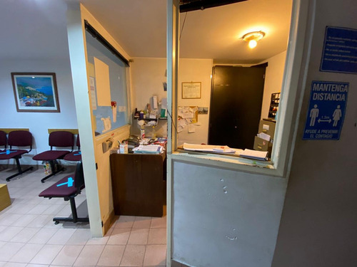 Imagen 8 de 24 de Piso En Planta Baja De 6 Ambientes En Morón Centro