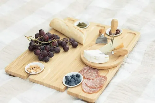 Tabla De Quesos Y Mesa De Picnic 2 En 1 Con Accesorios Grati