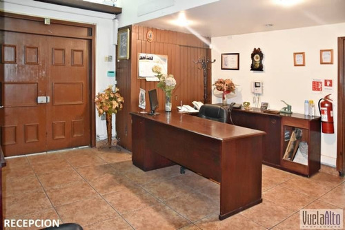 Imagen 2 de 24 de Oficina En Venta En Santiago / Paseo Huérefanos