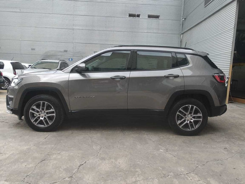 Jeep Compass Sport At6