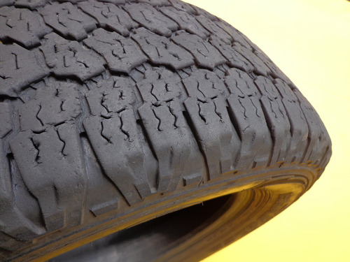 Pneu 215 65 Aro 16 Goodyear Wrangler All-terrain Adventure (Usado)