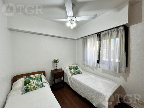 Venta Casa Con Parque Y Piscina- Parque Leloir
