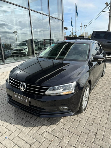 Imagen 14 de 17 de Volkswagen Vento 1.4 Comfortline At 150cv