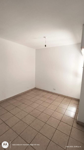 Nueva Cordoba: Bv. Chacabuco 580 2 Dor Planta Baja Cpatio Amplio