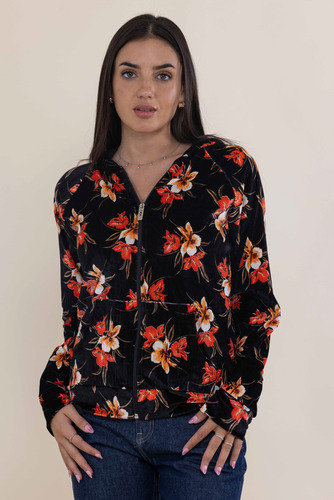 Campera Capucha Liviana Plush Estampada Floreada Scombro