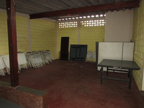 Chácara Com 2 Dormitórios À Venda, 1600 M² Por R$ 680.000,00 - Dois Córregos - Piracicaba/sp - Ch0037