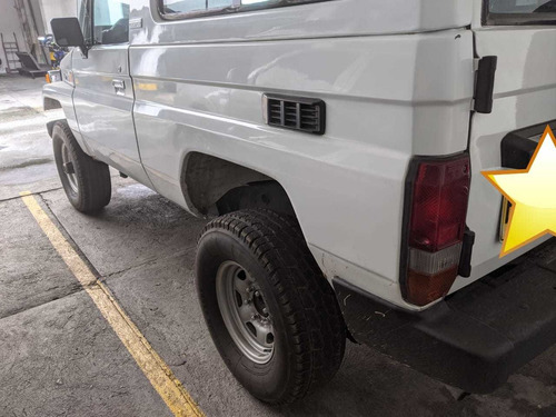 Toyota Land Cruiser Carevaca 4500 Cc