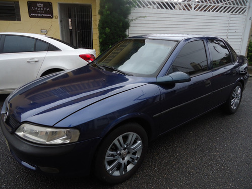 Chevrolet Vectra 2.2 Gls 4p