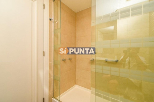 Imagen 12 de 24 de Apartamento En Brava, 3 Dormitorios *