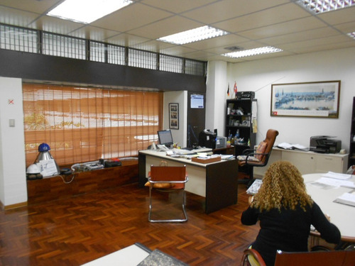 Imagen 10 de 22 de Oficina En Venta Ubicada En Prado Humboldt, Prado Del Este( 2 Oficinas Contiguas, C/u Con Ficha Catastral).