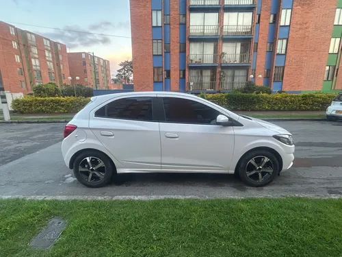 Chevrolet Onix 1.4 Ltz 5 p