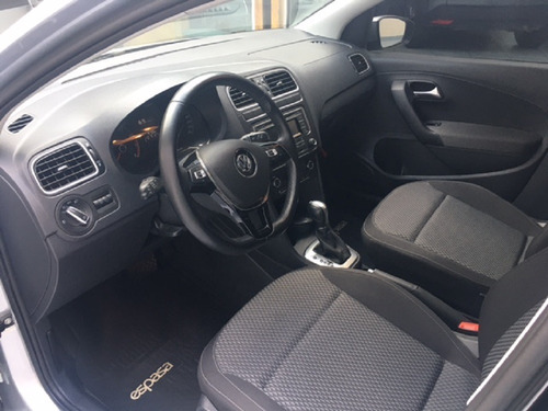 Volkswagen Polo Confortline 1.6ml/16 Tiptronic-2017 Expoeste