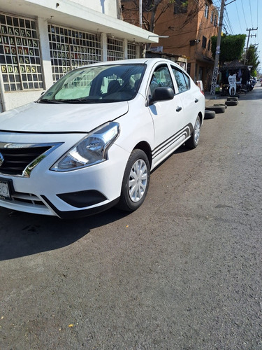 Nissan Versa 1.6 Drive Mt