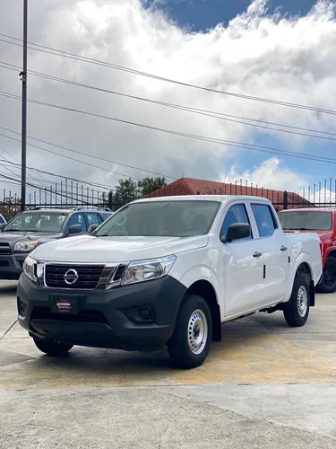 Pick Up Nissan A Gasolina