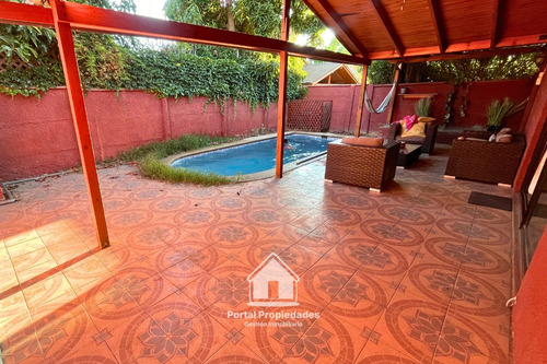 Amplia Casa, 4 Dormitorios, 3 Baños, Peñalolén