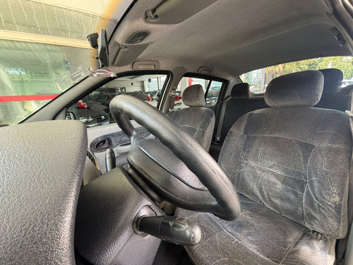 Renault Clio Sed. Privilège Hi-Flex 1.0 16V 4p