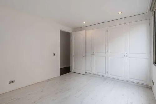 Apartamento En Venta En El Chicó. Cod V5280