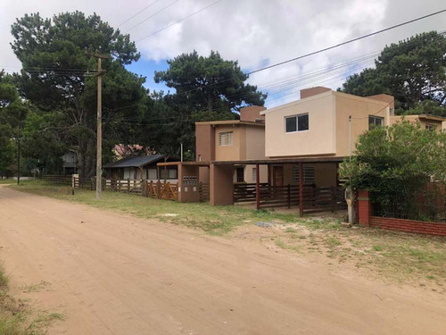 Casa En Venta En Aguas Verdes
