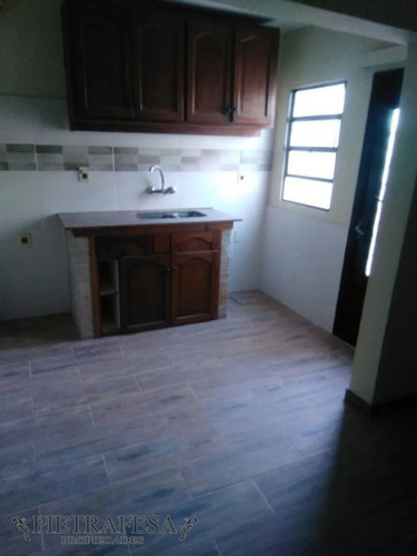 Imagen 4 de 15 de Apartamento En Venta- 2 Dormitorios 1 Baño Con Patio - Cochera - Av. Corrientes - Malvin Norte