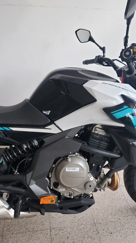 Imagen 4 de 15 de Cf 650 Naked- 2023 -cfmoto-$ 3.090.000 - Recibo Inf- Tuamoto