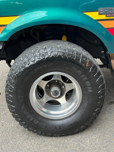 Ford Bronco 5.0 Xlt