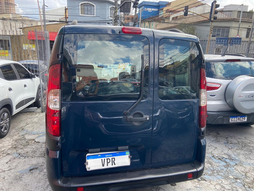 Fiat Doblo 1.8 16v Essence Flex 5p