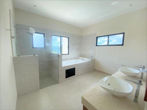 Imagen 17 de 30 de Casa En Venta Acceso A Lago, Lagos Del Sol Cancun