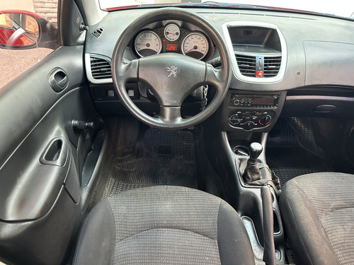 Peugeot 207 1.4 Active 75cv