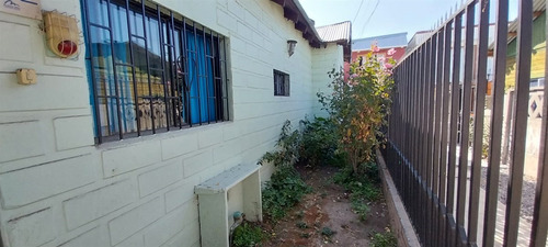 Casa En Venta De 3 Dorm. Población Papelera En Puente Alto